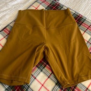 Gently used lululemon align 8” shorts. Auric gold